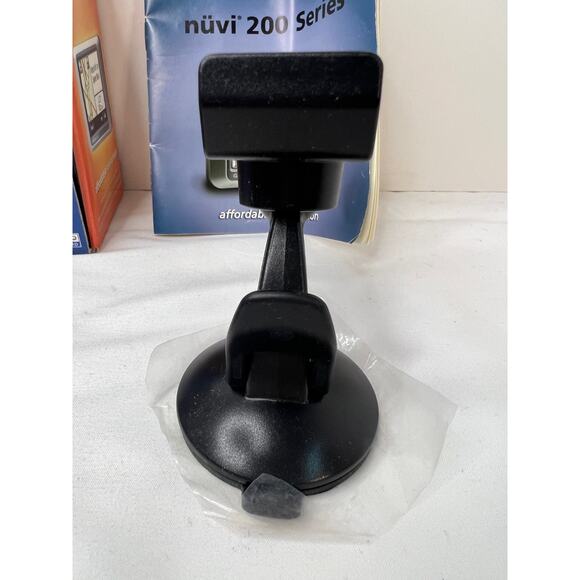 Garmin Gps Nuvi 200 Touchscreen Navigation in Box! - Picture 13 of 15